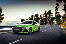 Audi RS3 przyspiesza w 3,8 sekundy